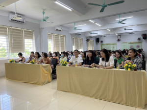 Trường Tiểu học Vạn Phúc tập huấn cho giáo viên môn Tiếng Việt theo chương trình mới