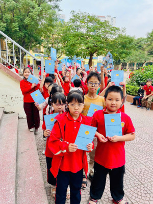 KHÁM SỨC KHỎE ĐỊNH KỲ CHO HỌC SINH TOÀN TRƯỜNG