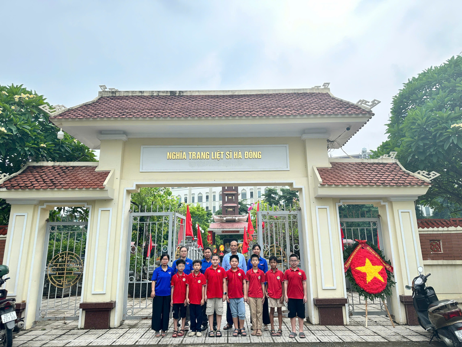 Trường tiểu học Vạn Phúc - chuỗi hoạt động tri ân nhân kỷ niệm 79 năm Ngày Thương binh - Liệt sĩ (27/7/1947 - 27/7/2026)